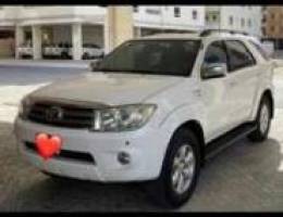 toyota fortuner 2010