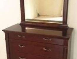 Brown Dresser, in Excellent Condition