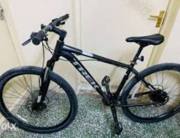 Trek Marlin 6 2018 model body have Scratch...