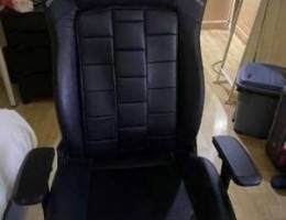 Dxracer Boss Gaming Chair