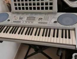 Yamaha Electronic 61-Touch Keyboard PSR-27...