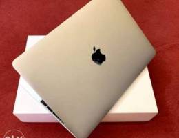 Apple Macbook Retina 2017 New Condition