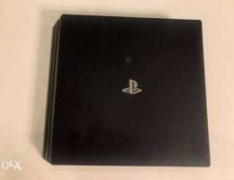 Ps4 pro (Slightly used)