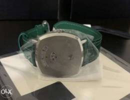 Brand new Gucci Ladies watch - Green Leath...