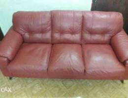 Quality leather sofa for urgent sale