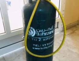 bahrain gas cylinder + regulator +pipe + h...