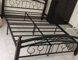 King size bed 4 sale, barely used in good ...