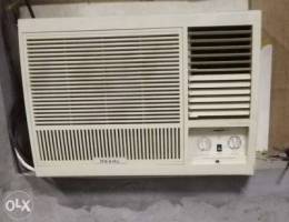 Pearl 2 ton window Ac in good condition