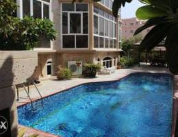 Close Sant crest school 2 Bedroom w Pool