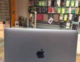 Apple MacBook 12 inch used 2016 model