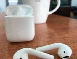 Apple Airpods (original) in immaculate con...