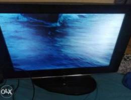 SAMSUNG 32inch lcd with remote and base st...