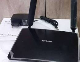 For sale: 300Mbps router G4 LTE Wireless w...
