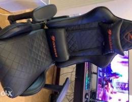 For sale Cougar gaming chair